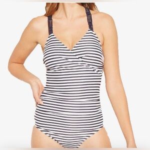 Kona Sol Women's Shirred Macrame Strap One Piece Swimsuit. Size M.EUC